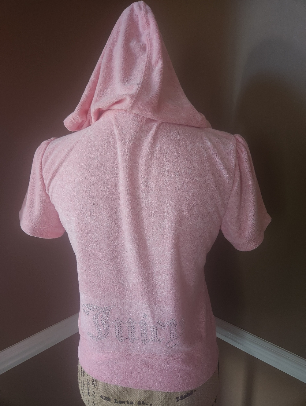 NWT Juicy Couture Pink Terry Cloth Short Sleeve Hoodie With Pockets - Picture 3 of 10